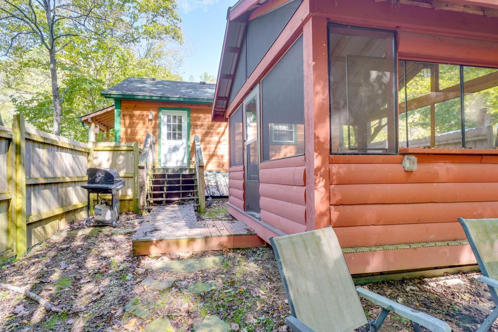 Just Fur Relaxin Sevierville Cabin With Hot Tub! Екстер'єр фото