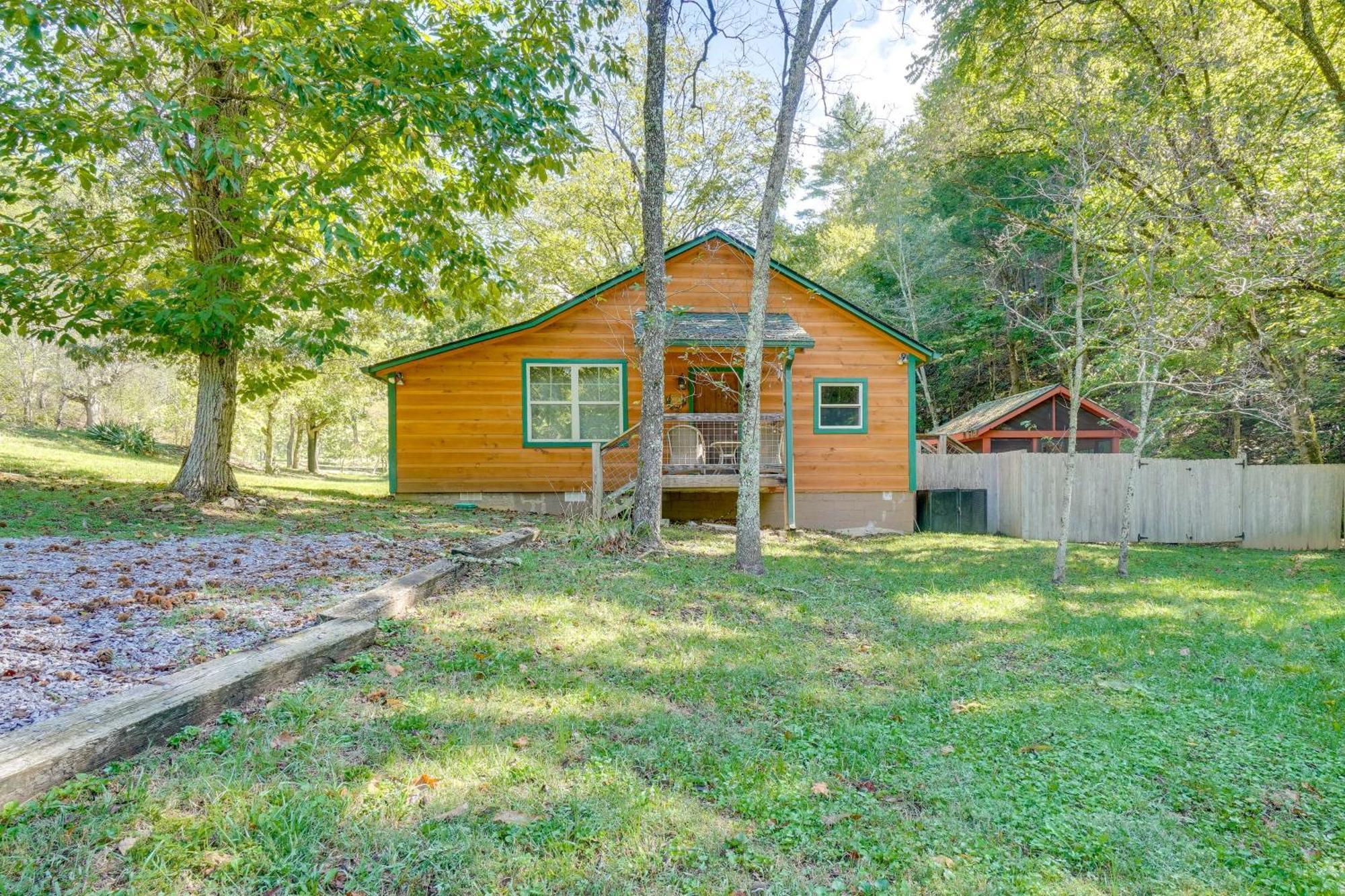 Just Fur Relaxin Sevierville Cabin With Hot Tub! Екстер'єр фото