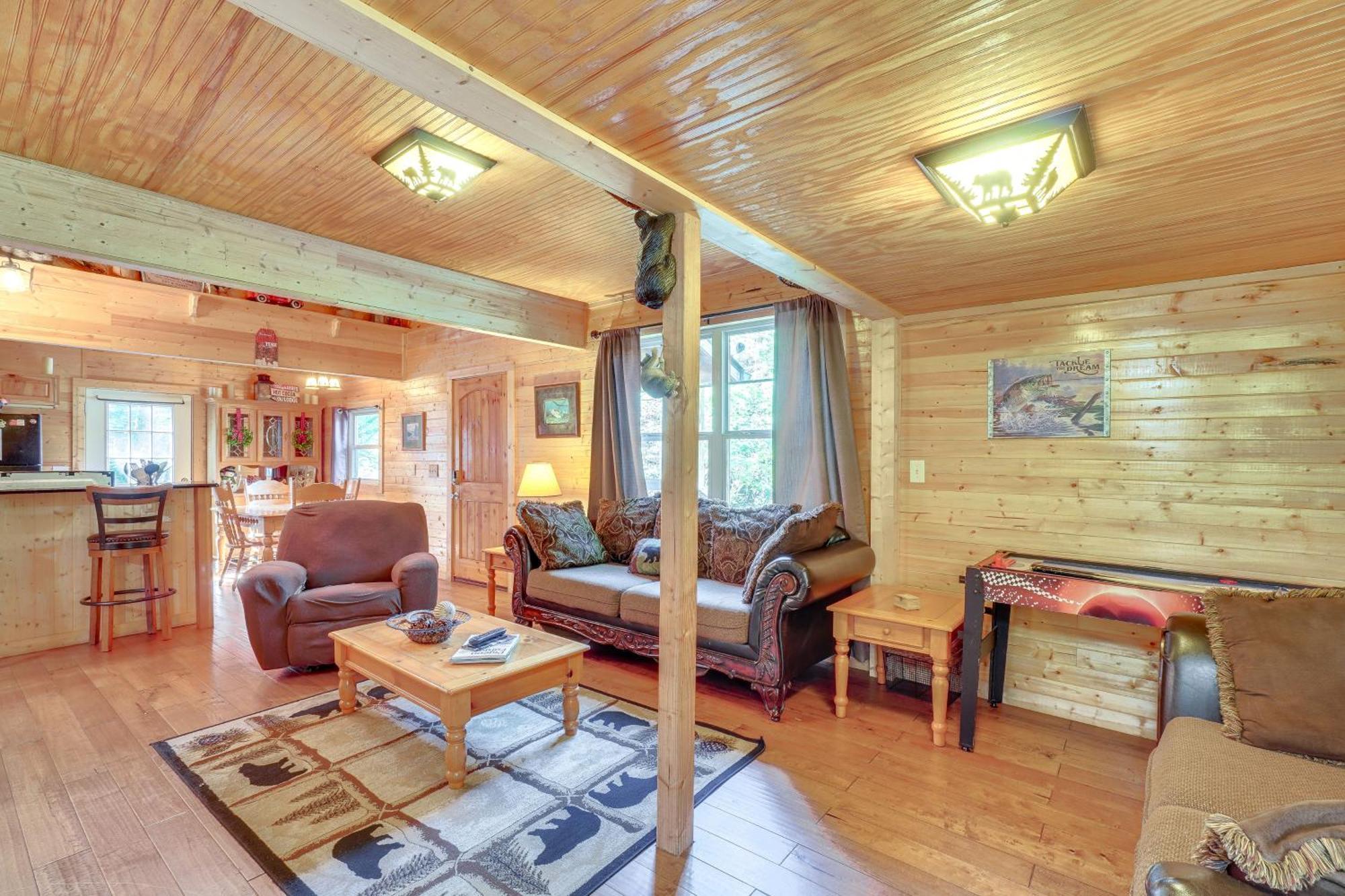 Just Fur Relaxin Sevierville Cabin With Hot Tub! Екстер'єр фото